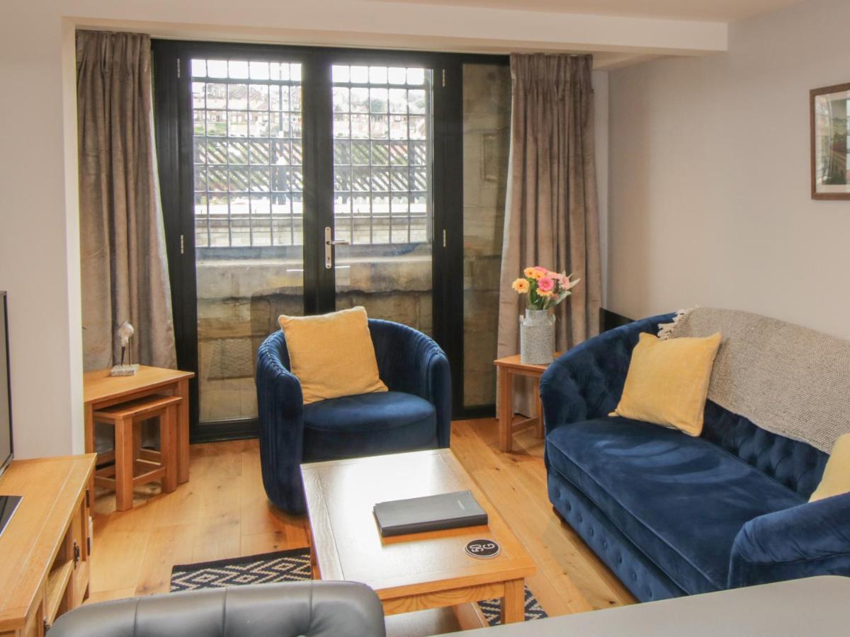 Blue Peter Engine Shed Apartment Whitby Bagian luar foto