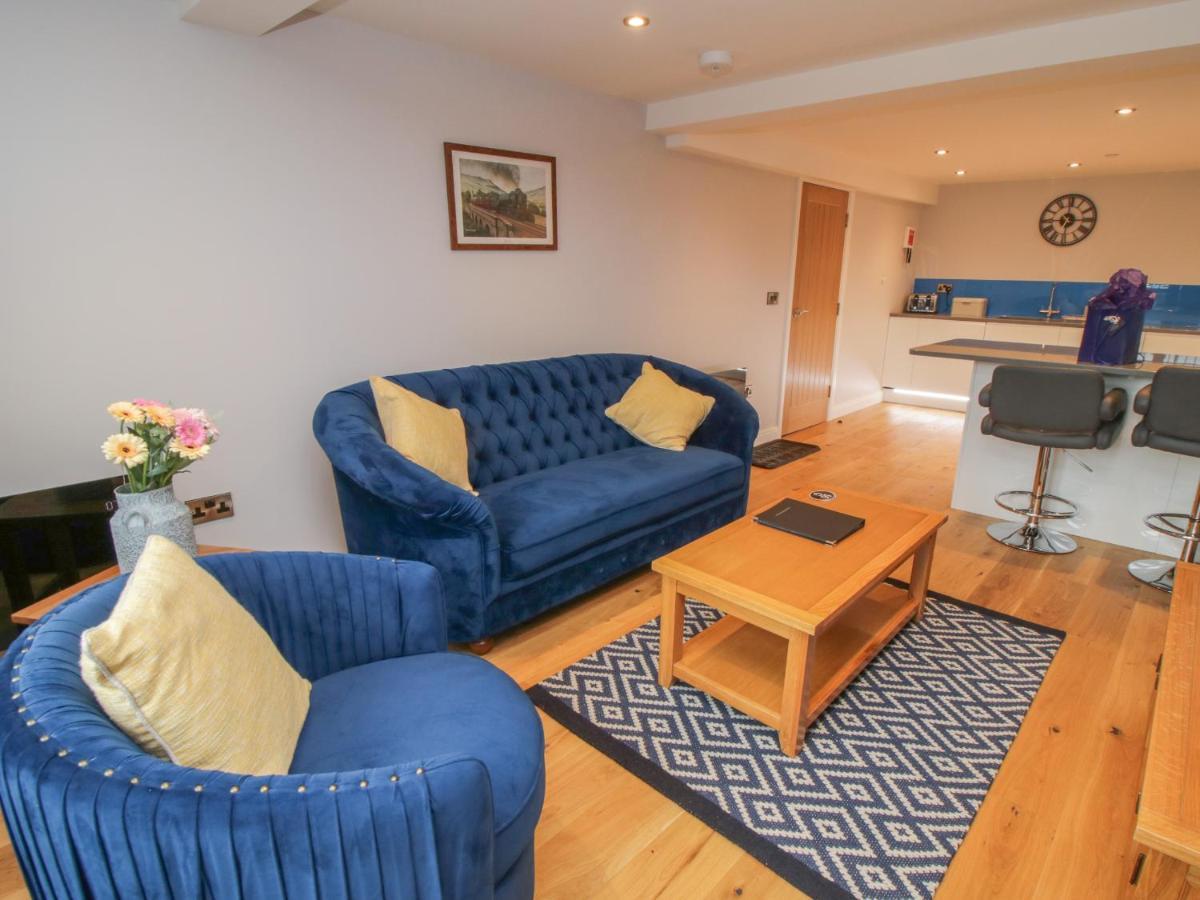 Blue Peter Engine Shed Apartment Whitby Bagian luar foto