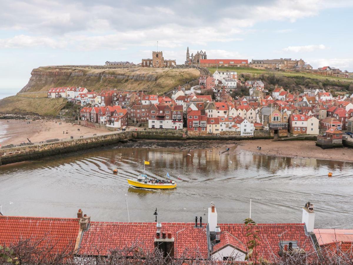 Blue Peter Engine Shed Apartment Whitby Bagian luar foto