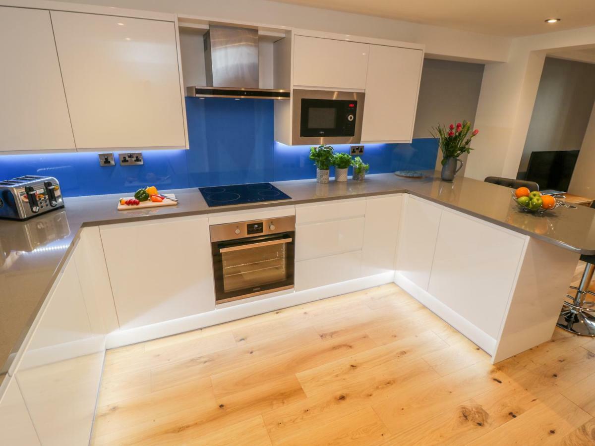Blue Peter Engine Shed Apartment Whitby Bagian luar foto