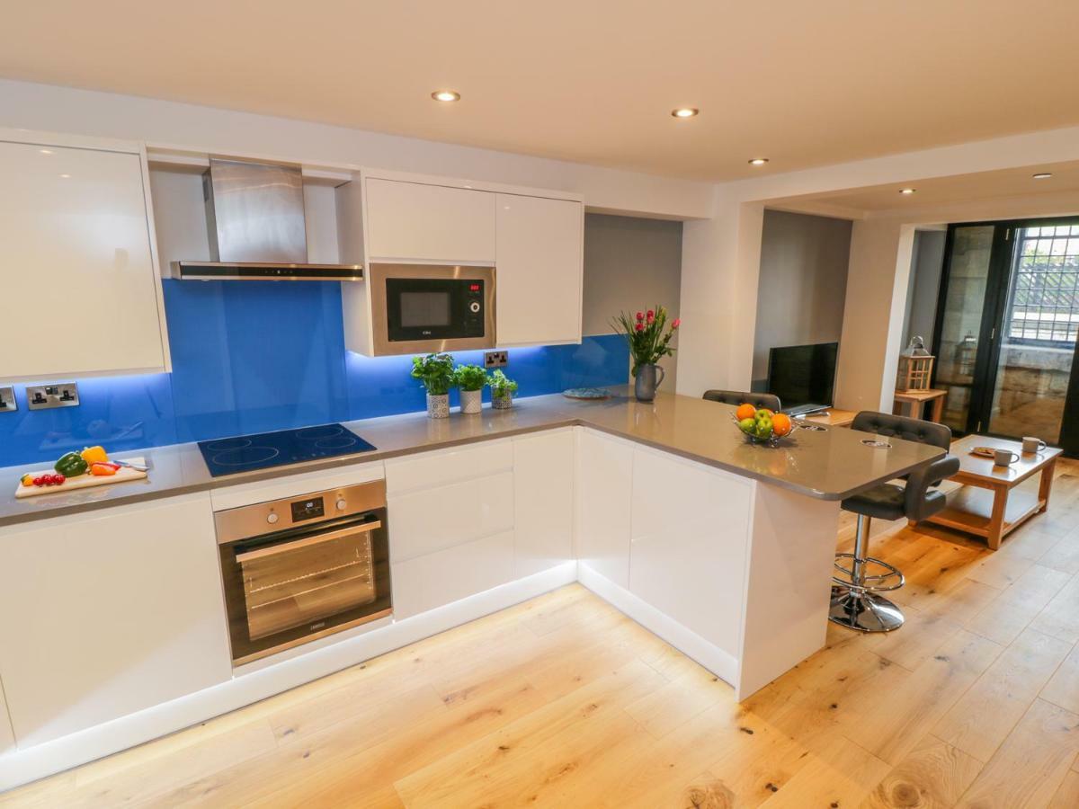 Blue Peter Engine Shed Apartment Whitby Bagian luar foto
